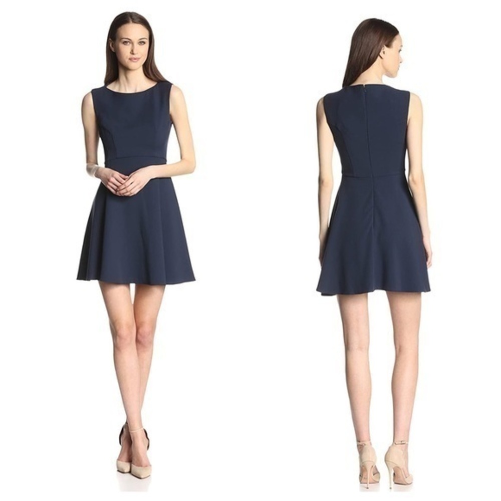 French Connection Feather Ruth Navy flare dress Z21